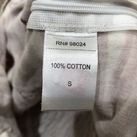 Love The Label Blouse Size Small Ivory Brown Zebra Eyelet Pattern - Picture 6 of 9